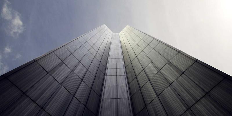 网络技术25:未来科技浪潮下的云服务革命与网络新范式